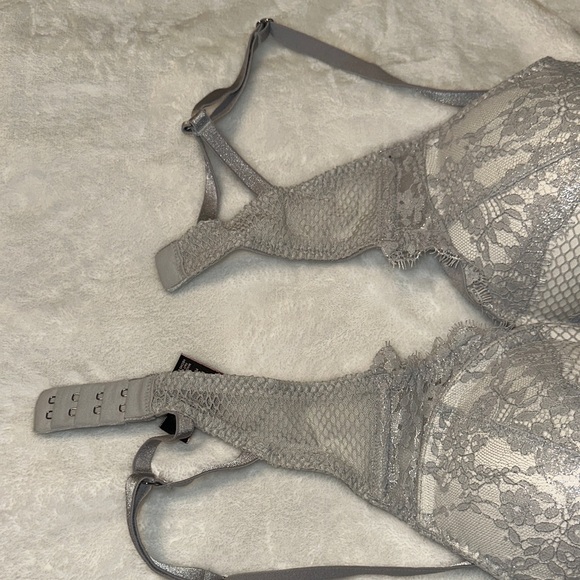 Victoria's Secret Gray Lace Bra - Picture 5 of 6